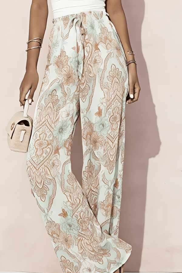 Vacation Cropped Summer Pants Paisley