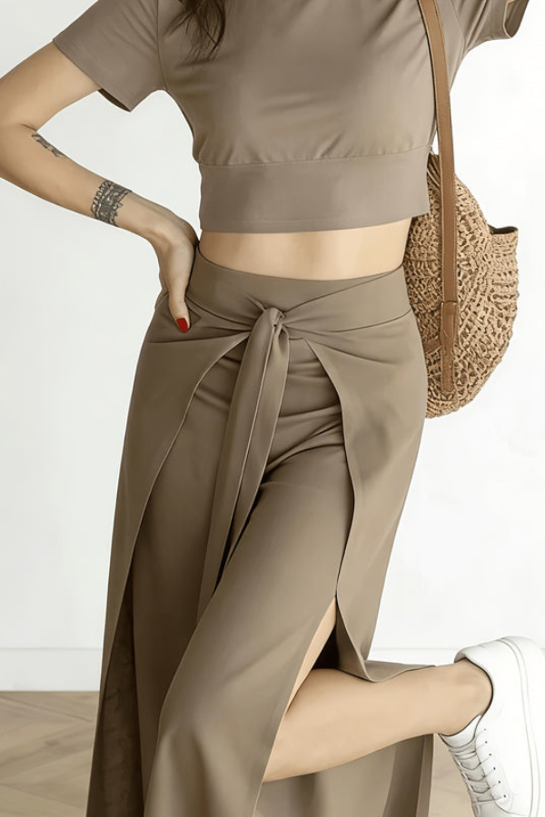 Elegant Cropped Summer Pants Bowtie