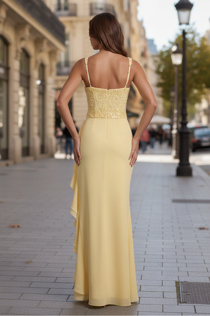 Elegant Maxi Dress in Soft Yellow