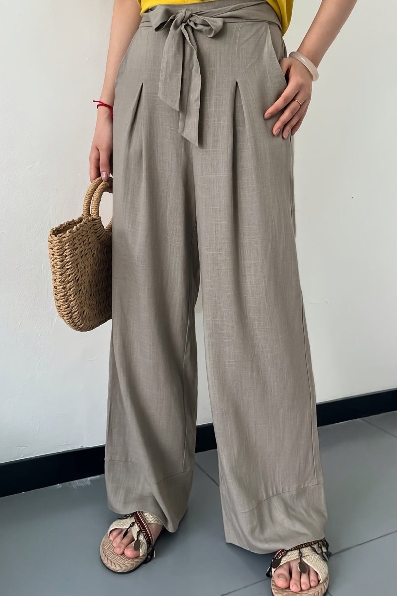 Versatile Linen Trousers with Pocket Detail for Effortless Work Style 5