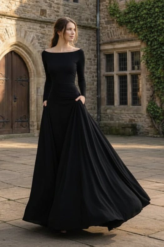 Maxikleid mit langen Ärmeln und Drapierung in Schwarz