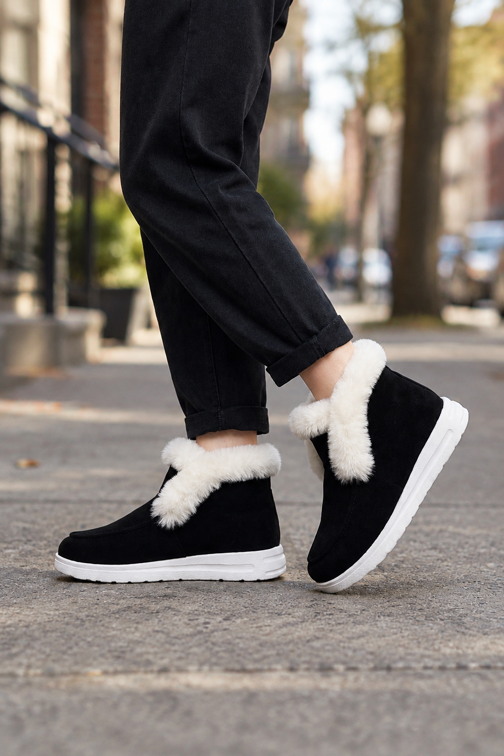 ITERPUB::cold-luuza-10282974052395::03-side_footwear