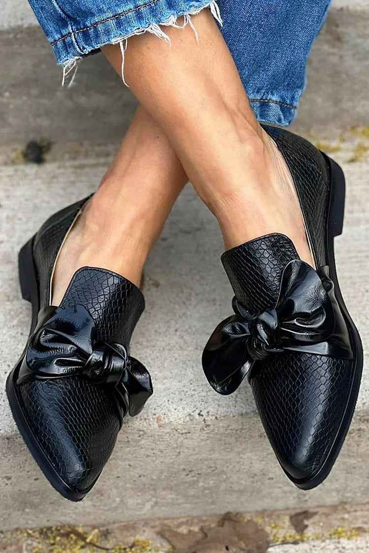 Elegant Pointed Toe Bow Loafers
