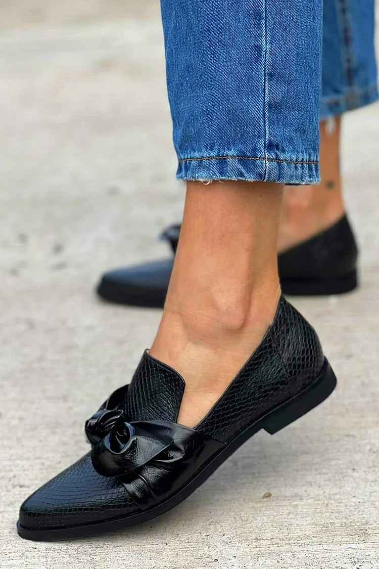 Elegant Pointed Toe Bow Loafers