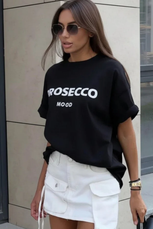 Chic Oversized Prosecco Print T-Shirt for Playful Comfort and Style