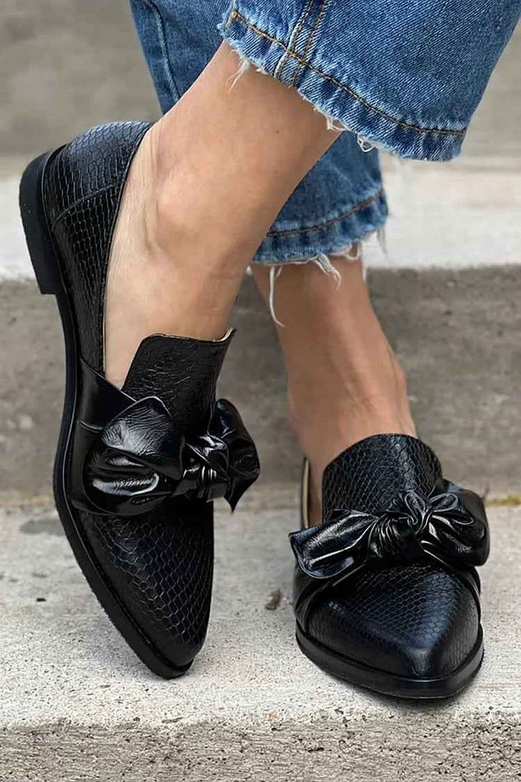 Elegant Pointed Toe Bow Loafers