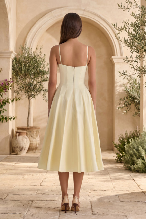 Verzauberte Blüte Gathered Midi-Kleid