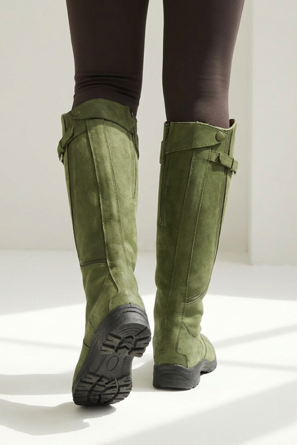 Knee-High Boots with Stable Sole and Modern Fit