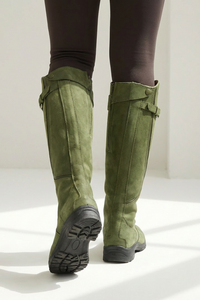 Knee-High Boots with Stable Sole and Modern Fit