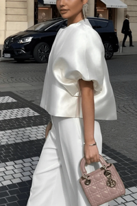 Chic Cropped Blouse with Puff Sleeves