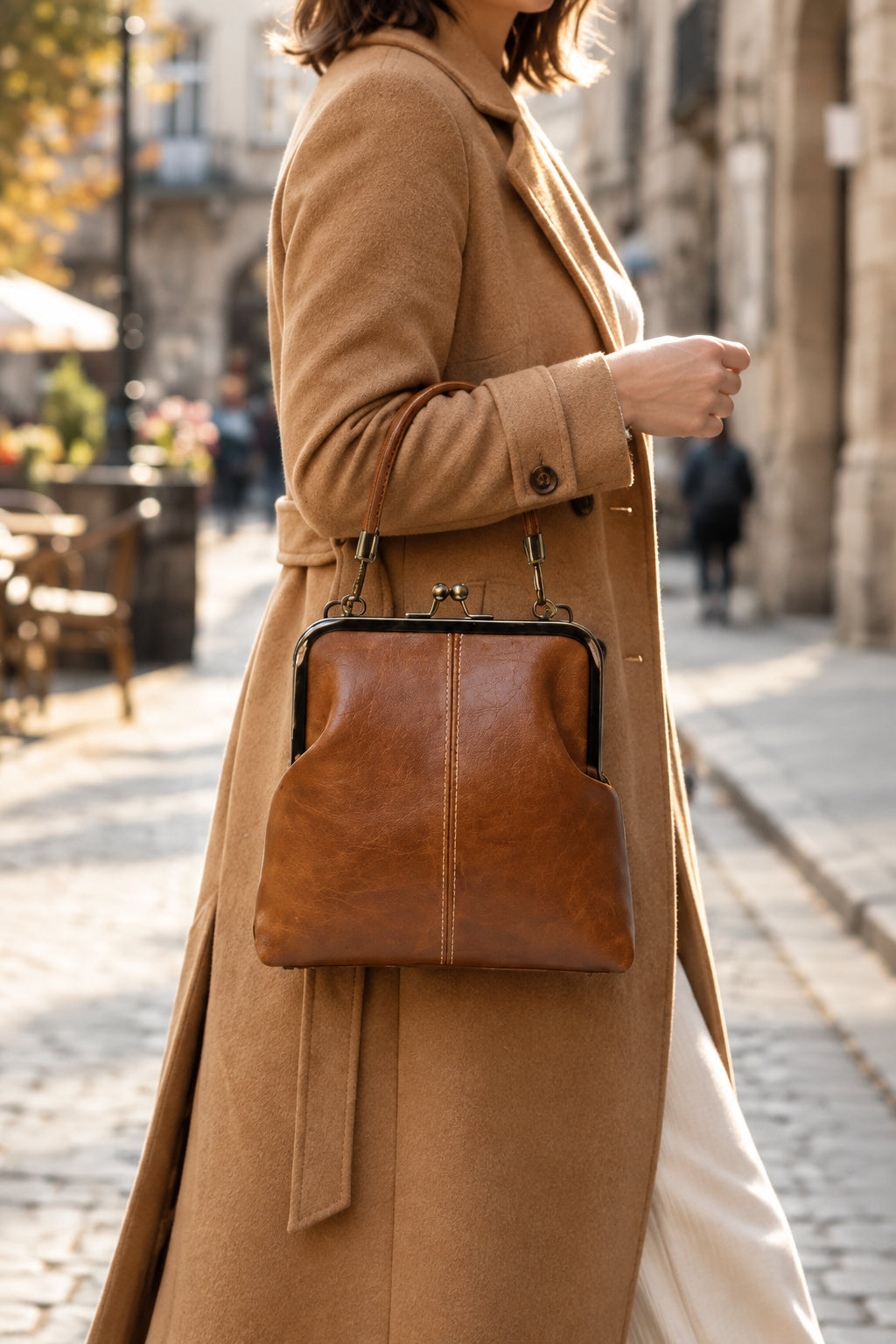 Vintage Shell Crossbody Bag