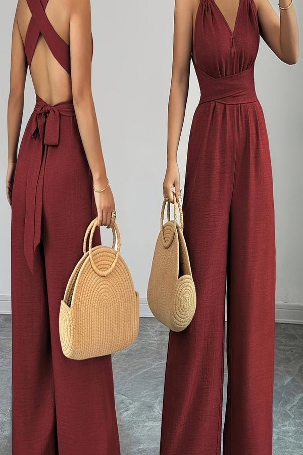 Eleganter weit geschnittener Jumpsuit mit Kreuzgurt