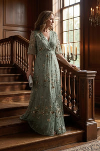 Flowing Maxi Floral Halter Dress