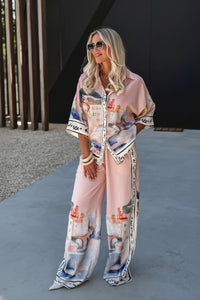 Elegant Wide Leg Pants Set with Contemporary Printed Details