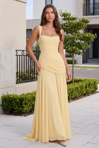 Elegantes Fließendes Serena Maxikleid