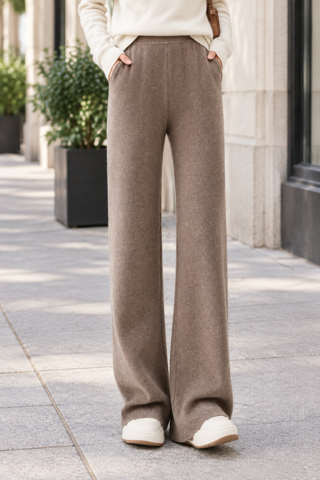 Casual Wide-Leg Pants for Work and Weekend Styling
