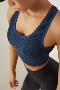 Breathable Sports Bra for Active Support and Comfort in Performance Fabric 5