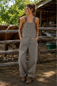 Latzhose im Vintage-Stil mit verstellbaren Trägern