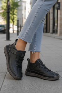 Modern Lightweight Sneakers for Everyday Style