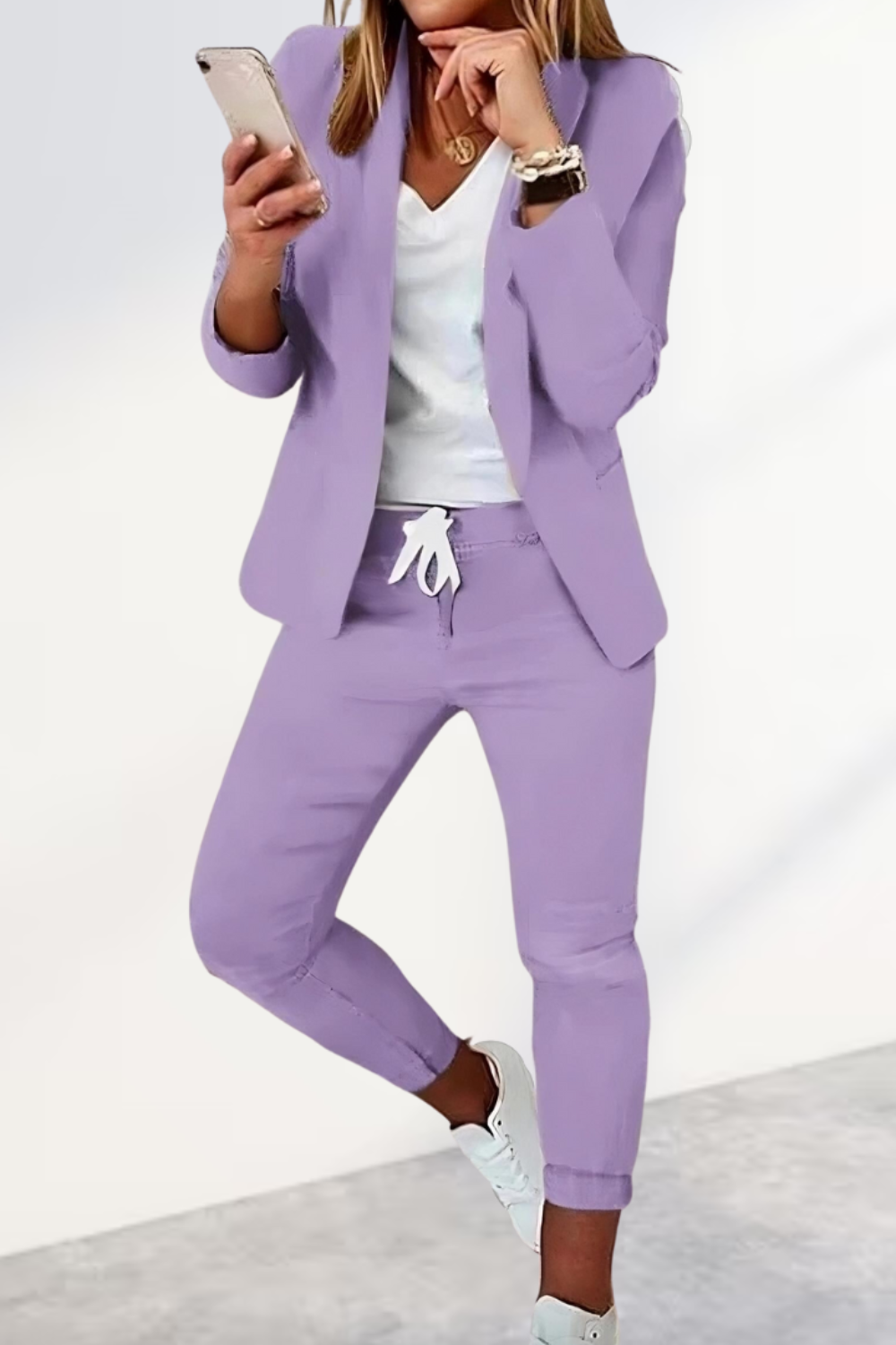 Chic Blazer Set for Modern Sophistication with Tailored Trousers 4