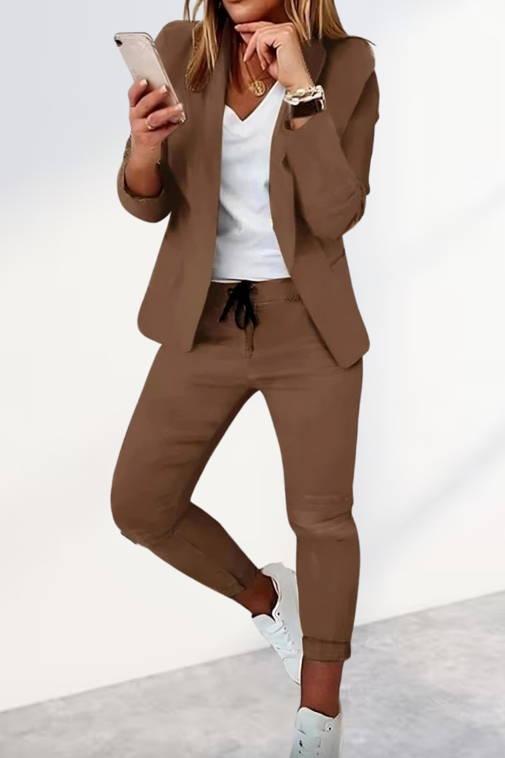 Chic Blazer Set for Modern Sophistication with Tailored Trousers 5
