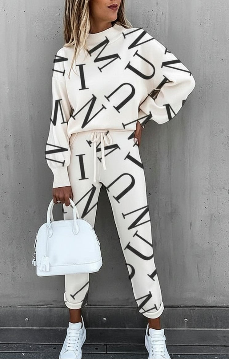 Comfort-Focused Printed Tracksuit for Effortless Everyday Style 2