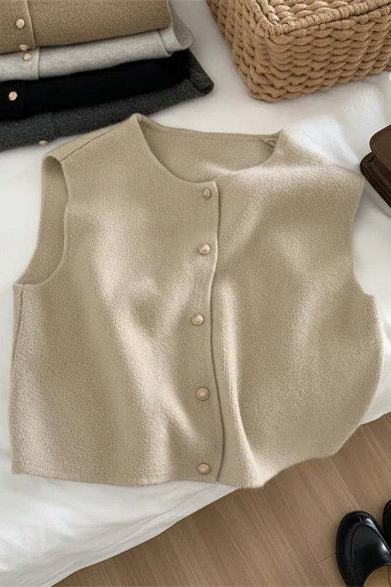 Comfortable Sleeveless Button-Up Crop Vest for Effortless Style 0
