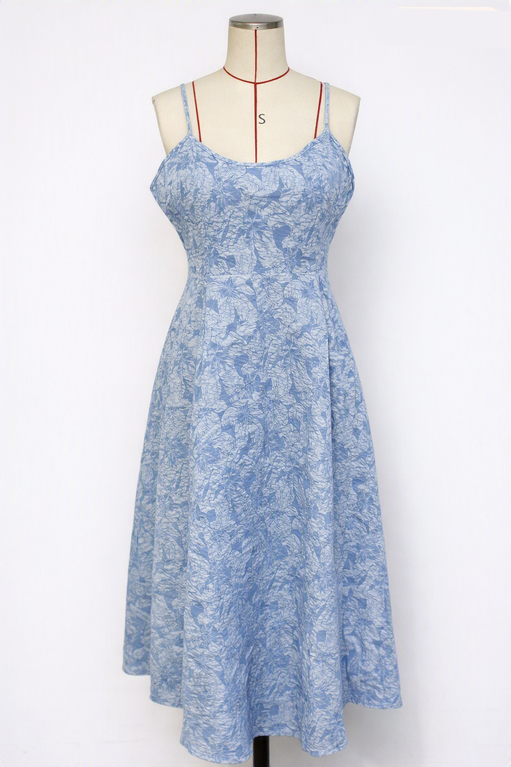 Chic Halterneck Keyhole Maxikleider