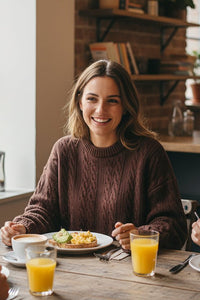 Cozy Cable-Knit Sweater for Effortless Winter Style and Warmth 5