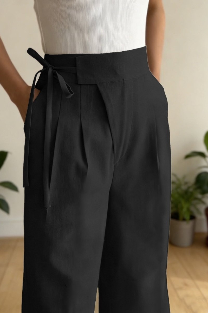 Draped Wide-Leg Casual Slacks for Effortless Elegance 1