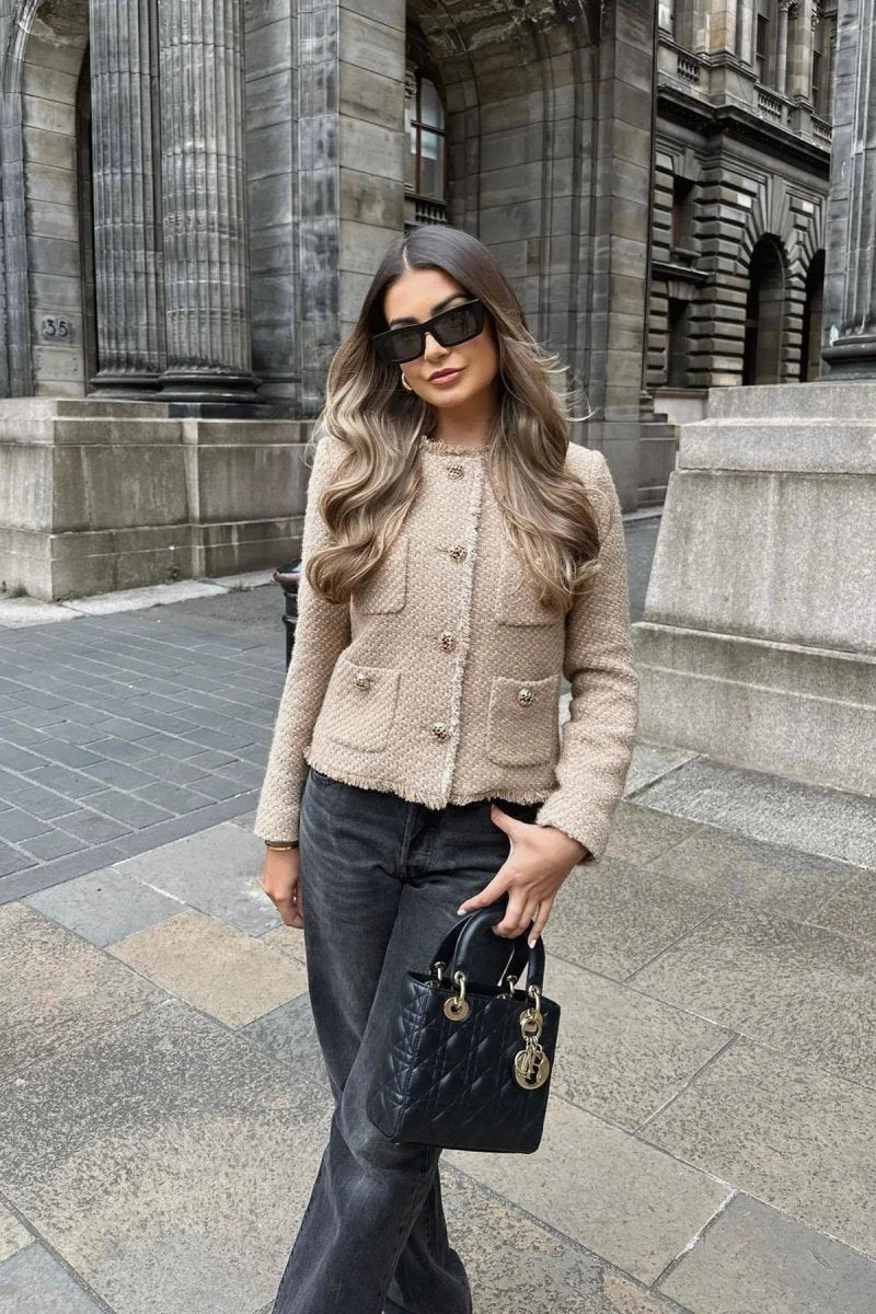 Elegant Cropped Tweed Blazer with Button Closure 3