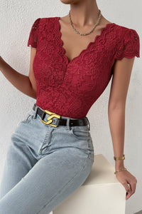 Elegant Lace V-Neck Bodysuit with Sleeves for Versatile Styling 3