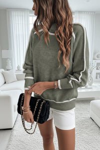 Elegant Lined Sweatshirt for Chic Comfort and Versatile Styling 2