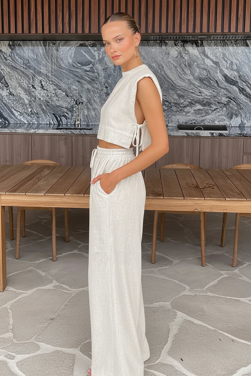 Elegant Linen Women's Set - Stylish Two Piece Crop Top & Pants 2