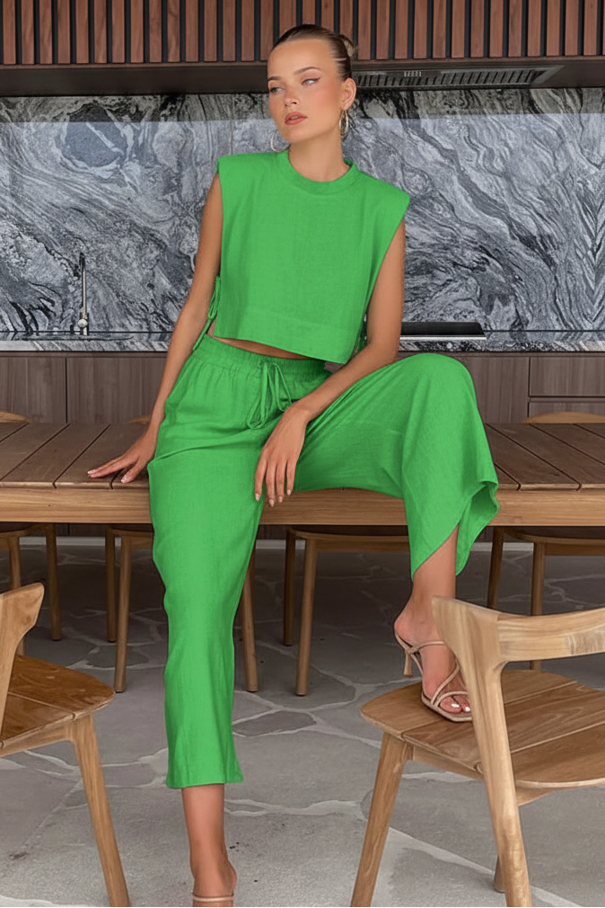 Elegant Linen Women's Set - Stylish Two Piece Crop Top & Pants 9