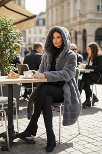 Elegant Long Spring Coat with Cozy Fabric and Practical Hood 1