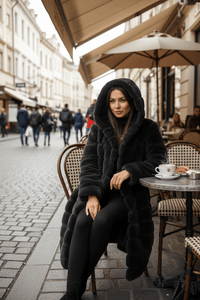 Elegant Long Spring Coat with Cozy Fabric and Practical Hood 3