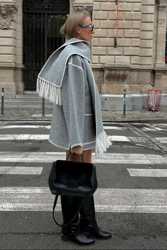 Elegant Scarf Jacket for Cozy Warmth and Timeless Style 2