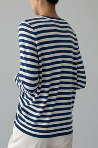 Elegant Striped T-Shirt in Silky Soft Fabric for Versatile Styling 5