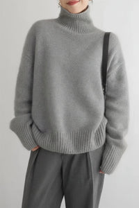 Elegant Turtleneck Sweater for Modern Comfort and Versatile Layering 1