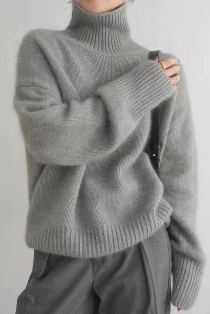 Elegant Turtleneck Sweater for Modern Comfort and Versatile Layering 3