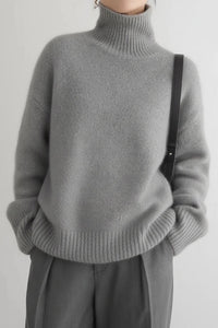 Elegant Turtleneck Sweater for Modern Comfort and Versatile Layering 5