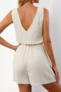 Elegant V-Neck Jumpsuit in Lightweight Linen for Effortless Summer Style 4