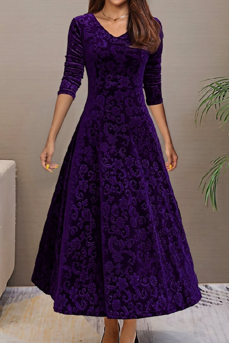 Elegant Velvet Swing Maxi Dress for Timeless Sophistication 4