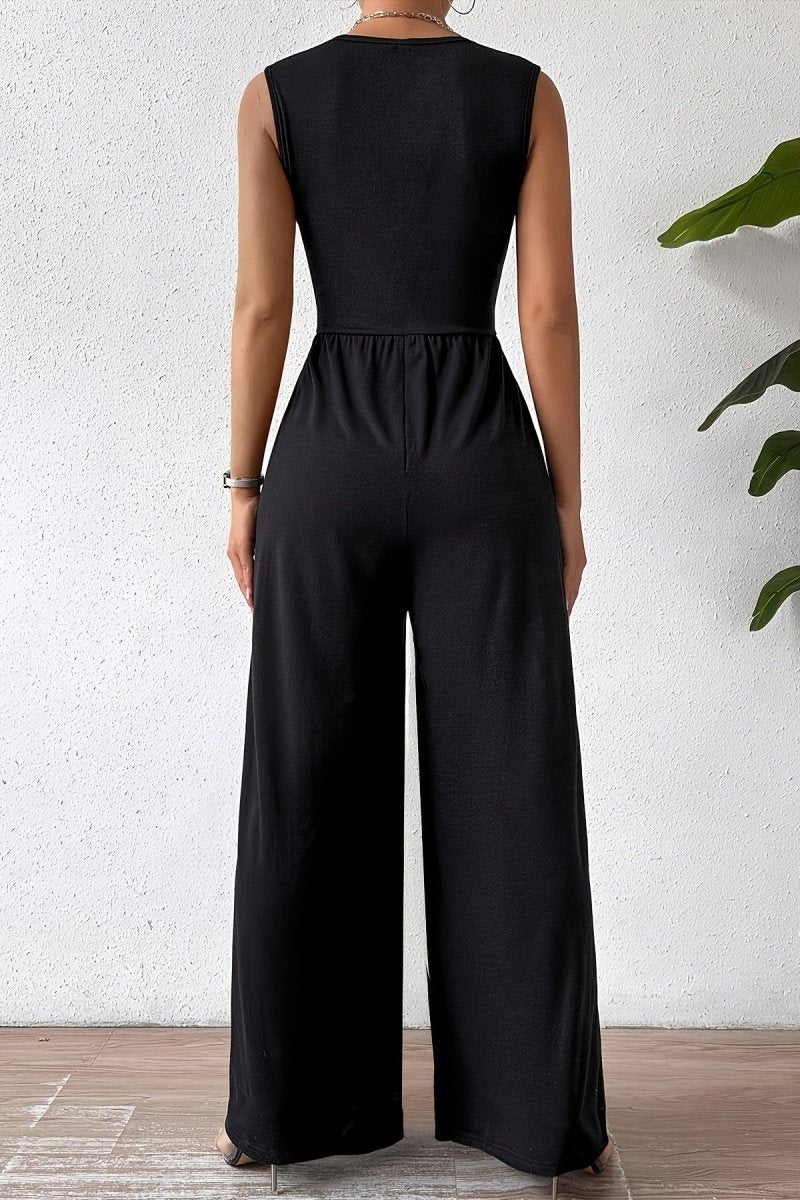 Essential Sleeveless Jumpsuit for Urban Professionals with Cinched Waist and Pockets 5