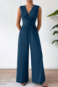 Essential Sleeveless Jumpsuit for Urban Professionals with Cinched Waist and Pockets 8