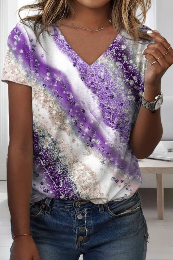 Essential White Graphic Tee with Modern Print for Comfort and Style 0