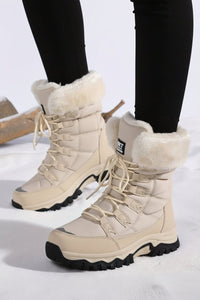 Fashionable Black Ankle Boots with Plush Lining and Supportive Sole 1
