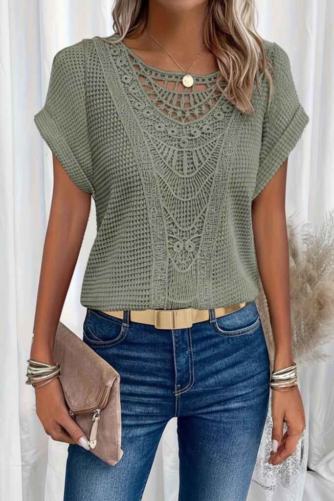 Flowy Classic Crew Neck T-Shirt for Timeless Style and Comfort 3