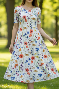 Knee-Length Dress with Flattering Fit and Hidden Pockets 0